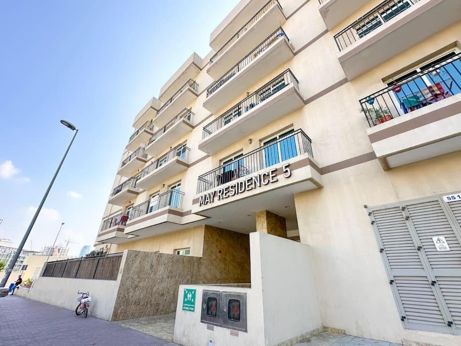 Ferienwohnung Marco Polo - Splendid 1Br In Jvc With Pool & Gym Dubai Exterior foto